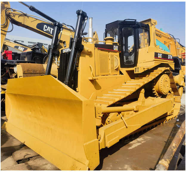 Cheap Price Used CAT Bulldozer machine Japan Caterpillar D7H D7R bulldozer dozer for sale - Бульдозер: фото 1 Cheap Price Used CAT Bulldozer machine Japan Caterpillar D7H D7R bulldozer dozer for sale - Бульдозер: фото 1