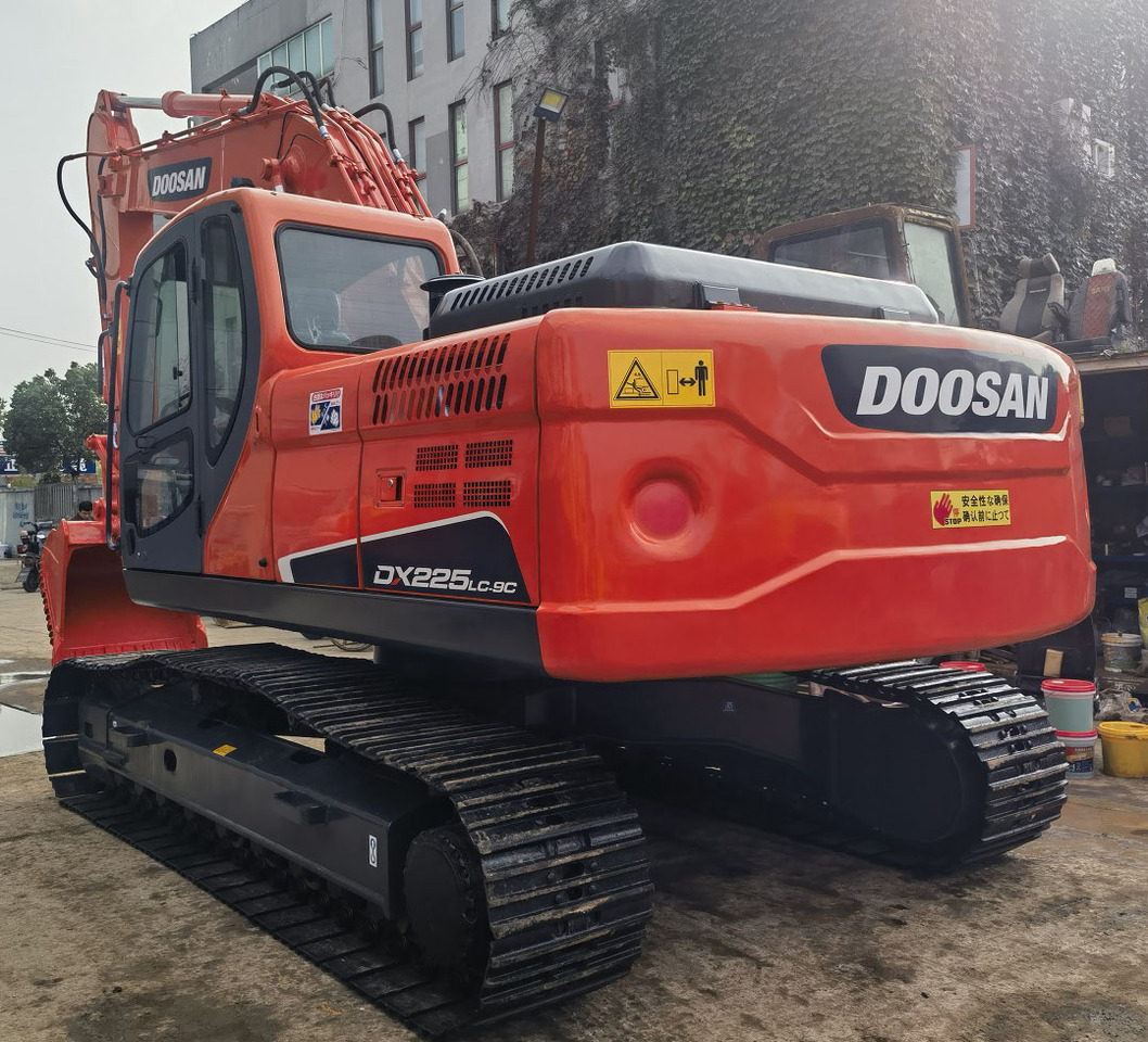 DOOSAN Doosan DX225LC Crawler excavator - Гусеничный экскаватор: фото 1 DOOSAN Doosan DX225LC Crawler excavator - Гусеничный экскаватор: фото 1