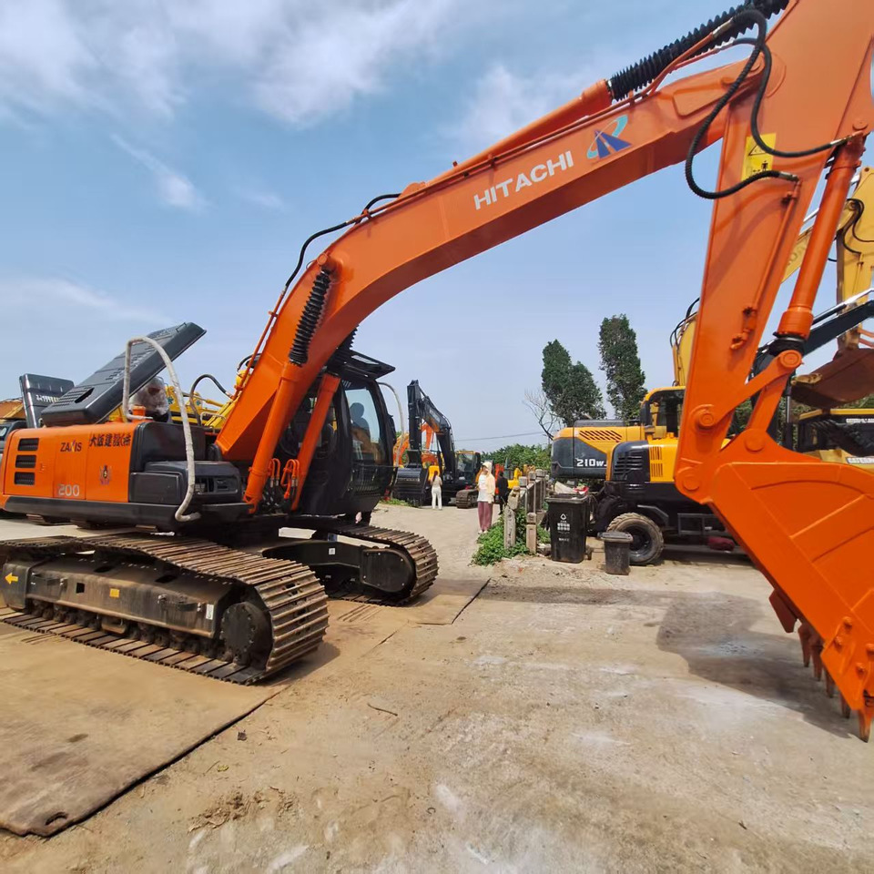 Hitachi ZX200 Excavator - Гусеничный экскаватор: фото 4 Hitachi ZX200 Excavator - Гусеничный экскаватор: фото 4