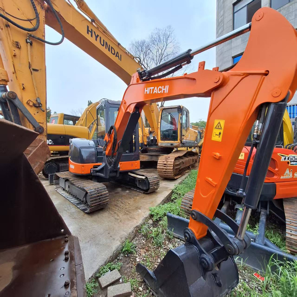 Hitachi ZX50 Excavator - Гусеничный экскаватор: фото 4 Hitachi ZX50 Excavator - Гусеничный экскаватор: фото 4
