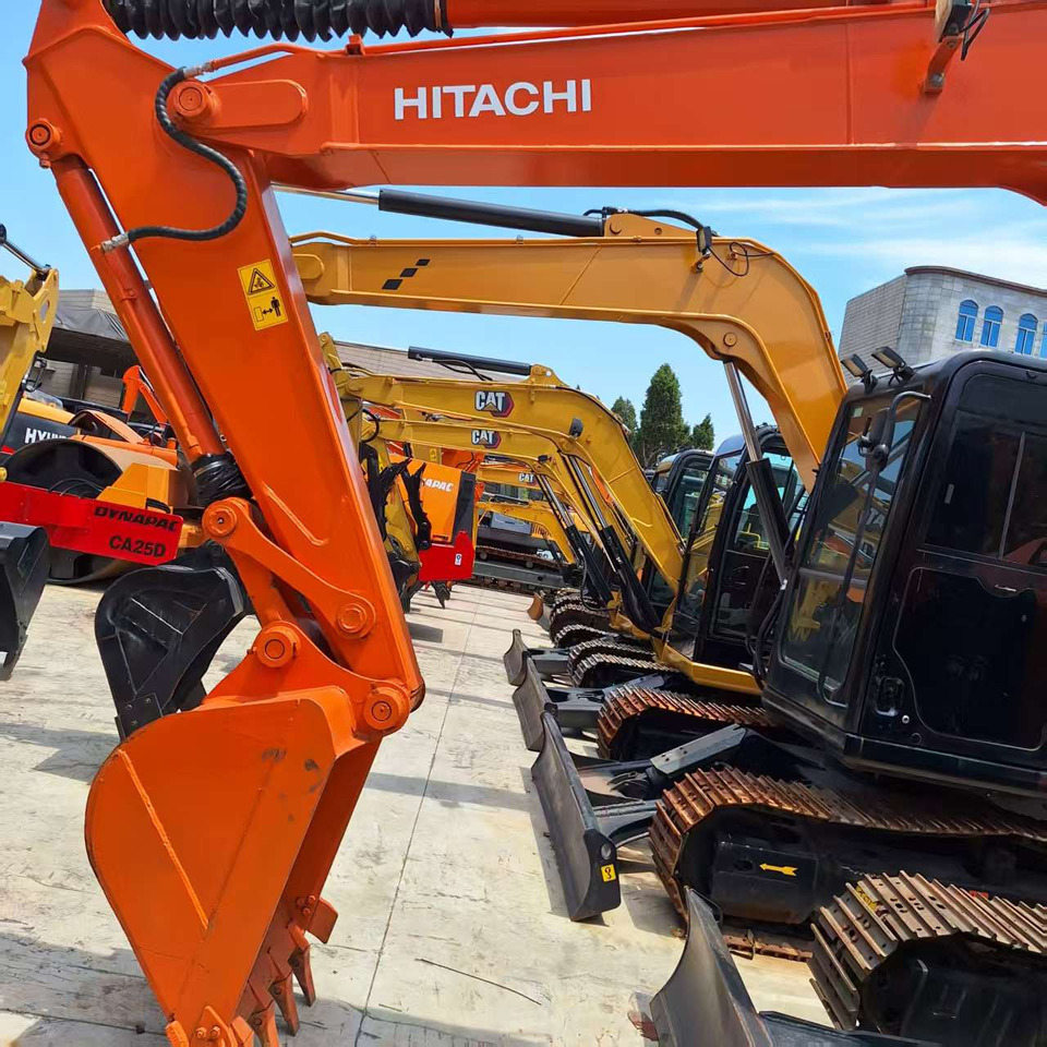 Hitachi ZX70 Excavator - Гусеничный экскаватор: фото 2 Hitachi ZX70 Excavator - Гусеничный экскаватор: фото 2