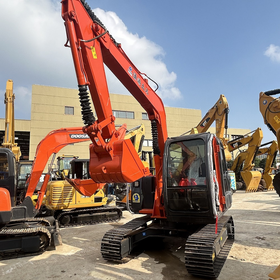 Hitachi ZX70 Excavator - Гусеничный экскаватор: фото 5 Hitachi ZX70 Excavator - Гусеничный экскаватор: фото 5