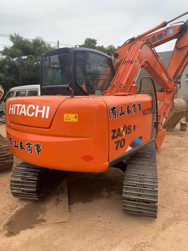 Hitachi ZX70 Excavator - Гусеничный экскаватор: фото 1 Hitachi ZX70 Excavator - Гусеничный экскаватор: фото 1