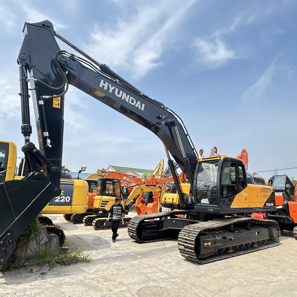 Hyundai 350LVS excavator - Колёсный экскаватор: фото 2 Hyundai 350LVS excavator - Колёсный экскаватор: фото 2