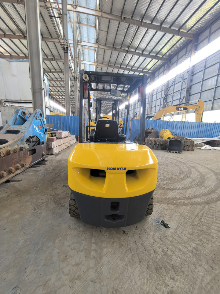 Komatsu FD30 Forklift в лизинг Komatsu FD30 Forklift: фото 6