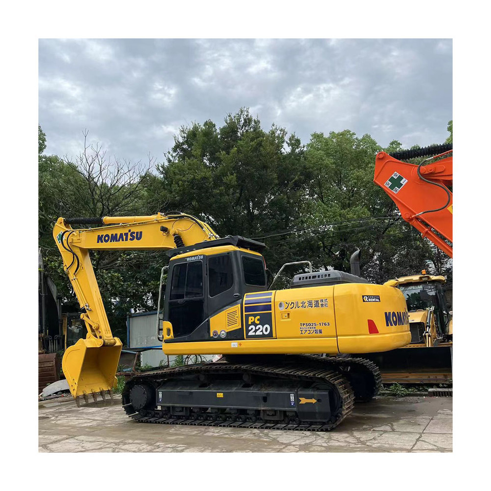 Komatsu PC 220-8 Excavator - Гусеничный экскаватор: фото 2 Komatsu PC 220-8 Excavator - Гусеничный экскаватор: фото 2