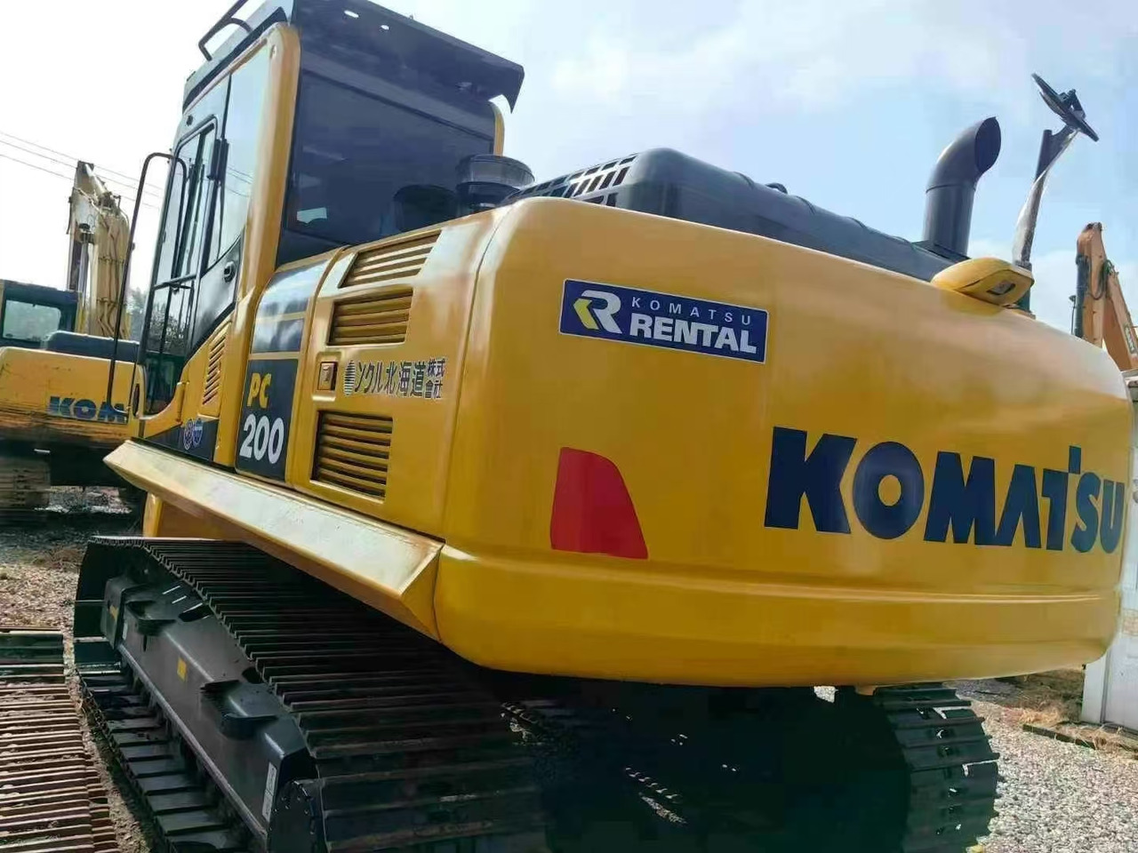 Komatsu PC200-7 excavator - Гусеничный экскаватор: фото 3 Komatsu PC200-7 excavator - Гусеничный экскаватор: фото 3