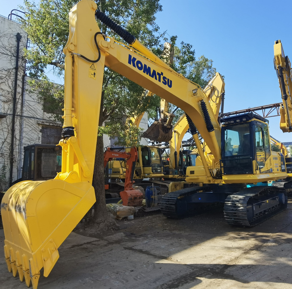 Komatsu PC200-8 Excavator - Гусеничный экскаватор: фото 3 Komatsu PC200-8 Excavator - Гусеничный экскаватор: фото 3