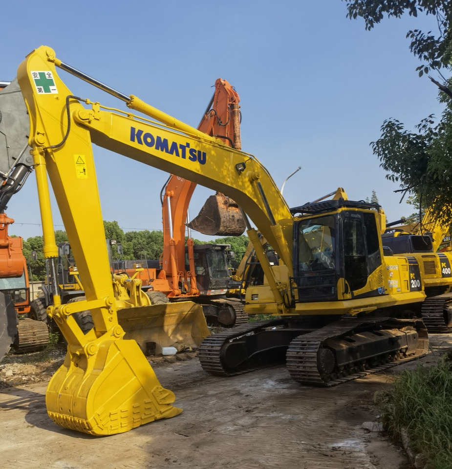 Komatsu PC200-8 Excavator - Гусеничный экскаватор: фото 4 Komatsu PC200-8 Excavator - Гусеничный экскаватор: фото 4