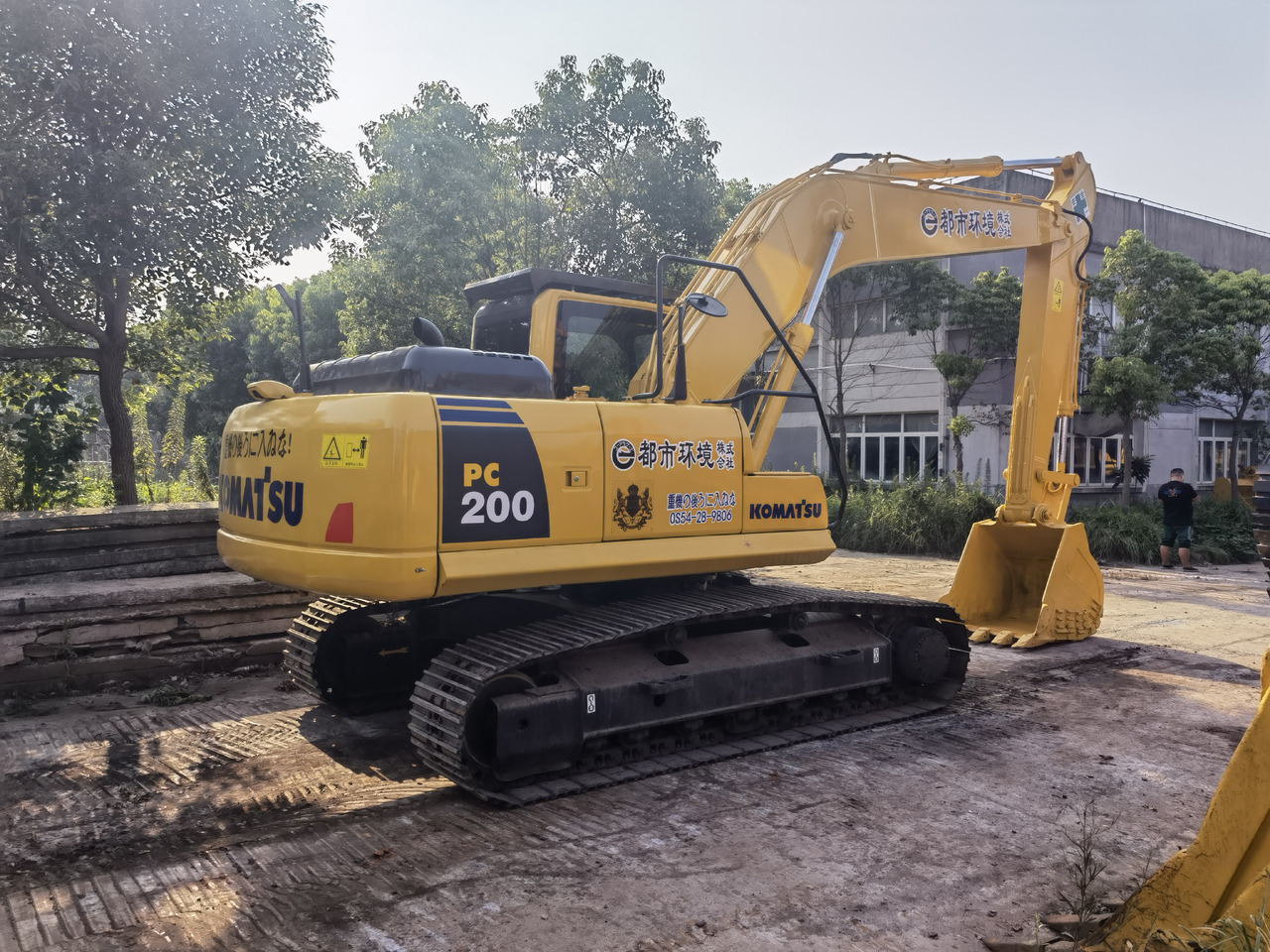 Komatsu PC200-8 Excavator - Гусеничный экскаватор: фото 1 Komatsu PC200-8 Excavator - Гусеничный экскаватор: фото 1