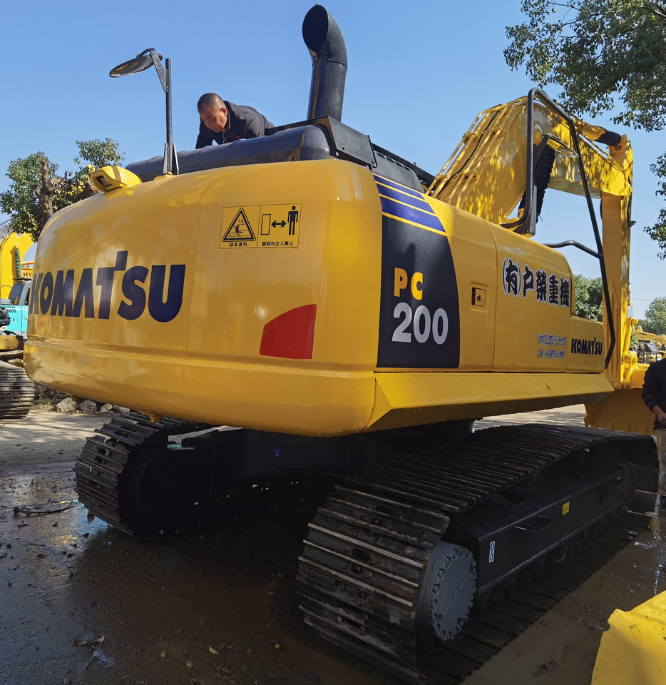 Komatsu PC200-8 Excavator - Гусеничный экскаватор: фото 3 Komatsu PC200-8 Excavator - Гусеничный экскаватор: фото 3
