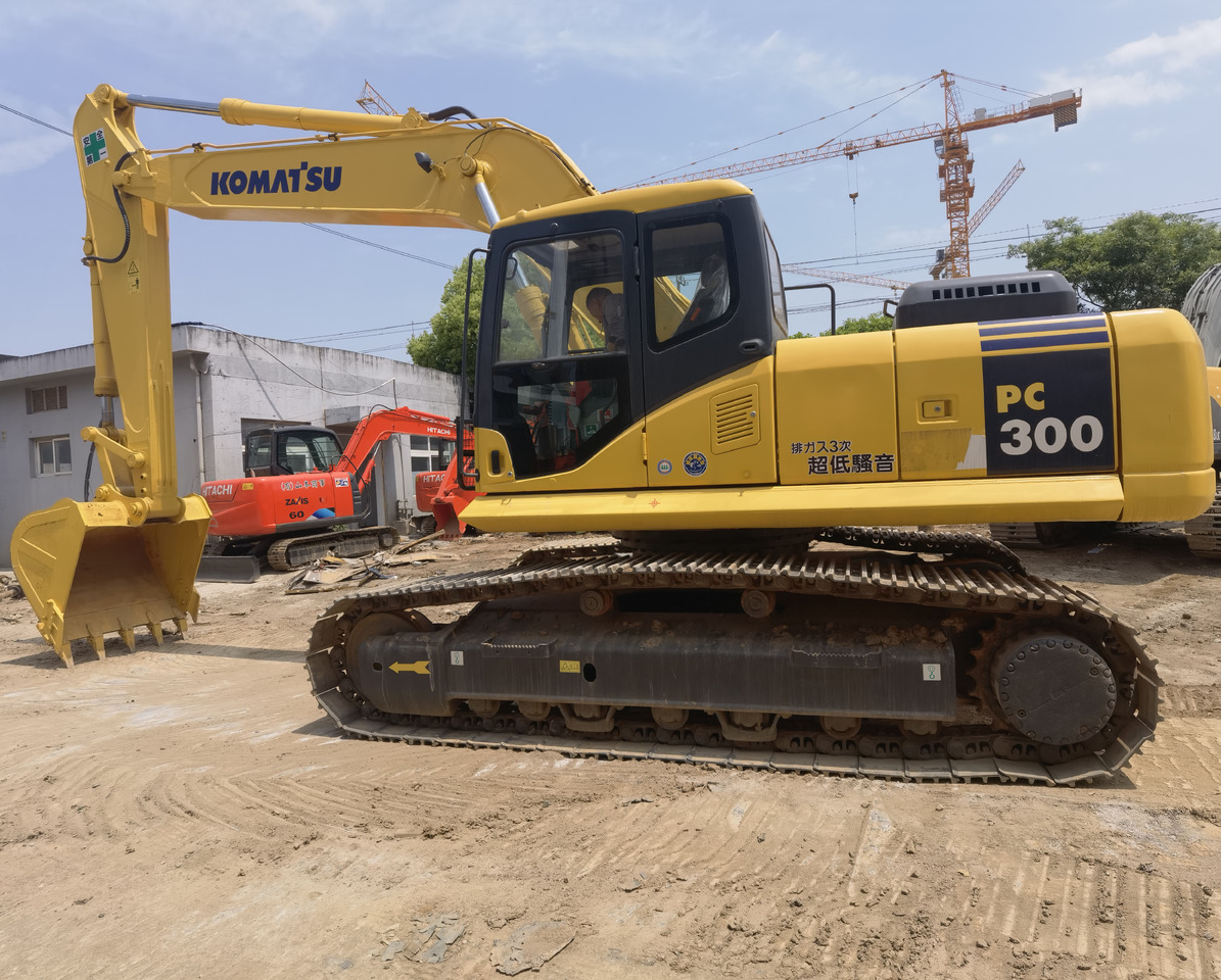 Komatsu PC350-7 excavator - Гусеничный экскаватор: фото 1 Komatsu PC350-7 excavator - Гусеничный экскаватор: фото 1