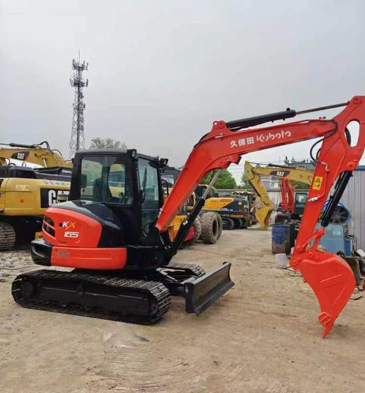 Kubota KX165 excavator - Мини-экскаватор: фото 1 Kubota KX165 excavator - Мини-экскаватор: фото 1