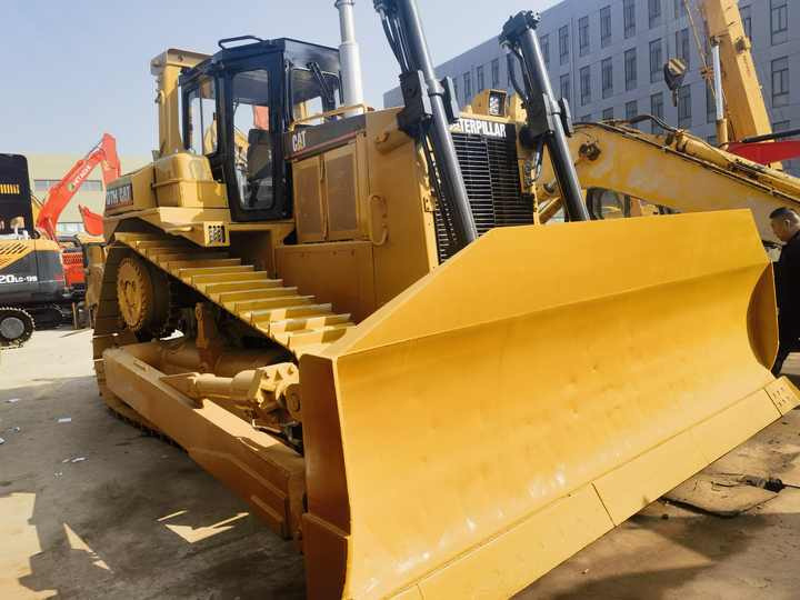 Original Japan made earth-moving bulldozer Caterpillar D7H dozer CAT heavy bulldozer D7 cheap dozer in China - Бульдозер: фото 4 Original Japan made earth-moving bulldozer Caterpillar D7H dozer CAT heavy bulldozer D7 cheap dozer in China - Бульдозер: фото 4