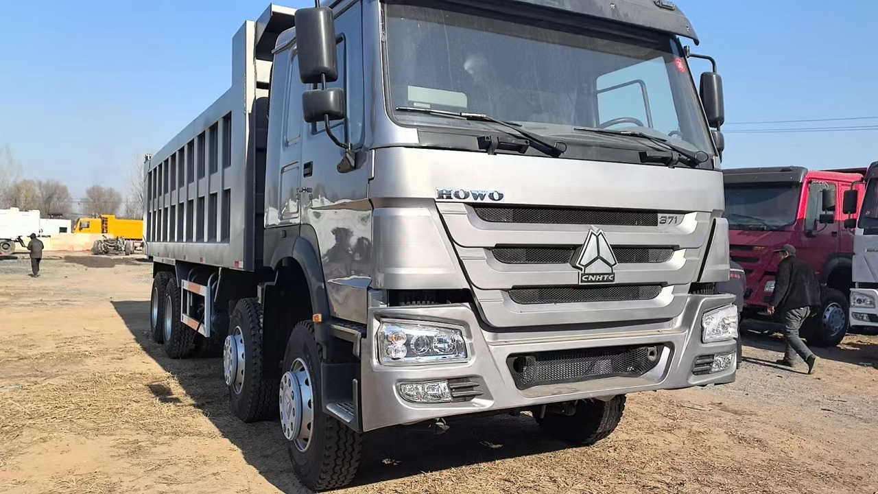 SINOTRUK Howo Dump truck 371hp 8x4 - Самосвал: фото 3 SINOTRUK Howo Dump truck 371hp 8x4 - Самосвал: фото 3