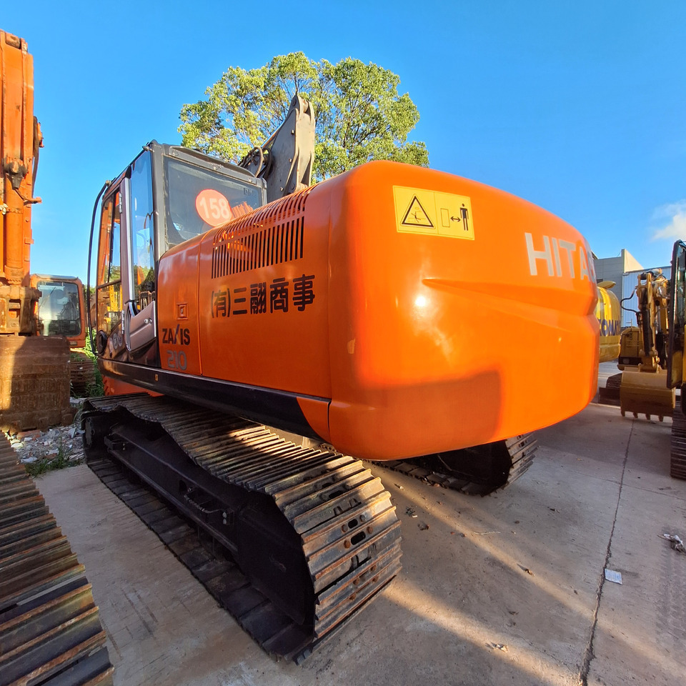 Second hand Hitachi ZX210 excavator - Экскаватор: фото 1 Second hand Hitachi ZX210 excavator - Экскаватор: фото 1