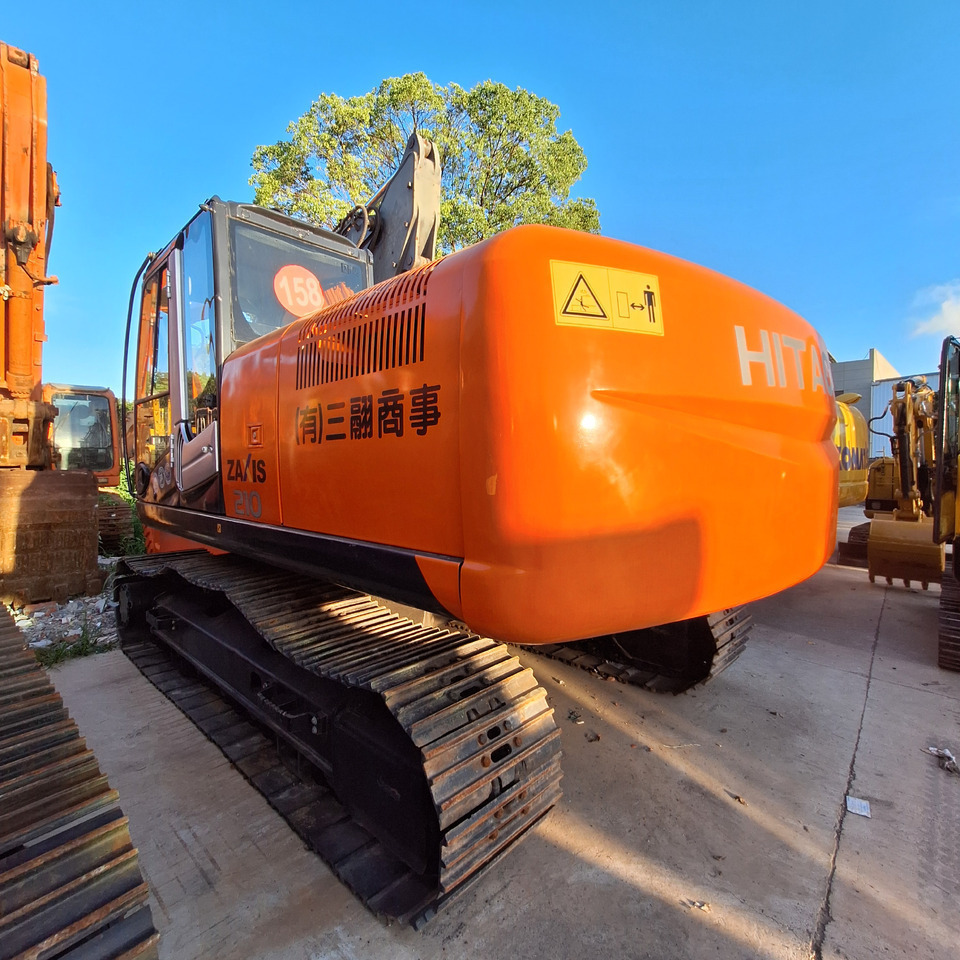 Second hand Hitachi ZX210 excavator - Экскаватор: фото 2 Second hand Hitachi ZX210 excavator - Экскаватор: фото 2