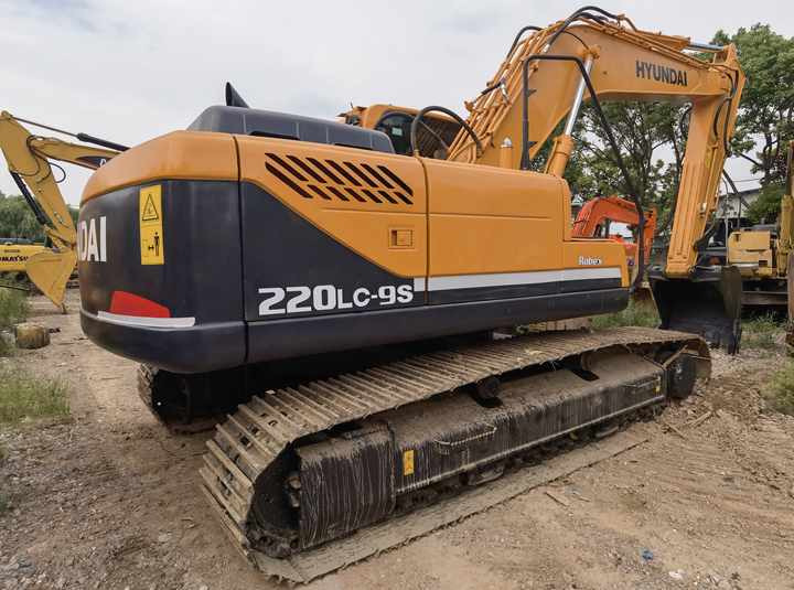 Used Korea Hyundai 220LC-9s hydraulic Crawler Excavator Hyundai digger For Sale - Гусеничный экскаватор: фото 2 Used Korea Hyundai 220LC-9s hydraulic Crawler Excavator Hyundai digger For Sale - Гусеничный экскаватор: фото 2