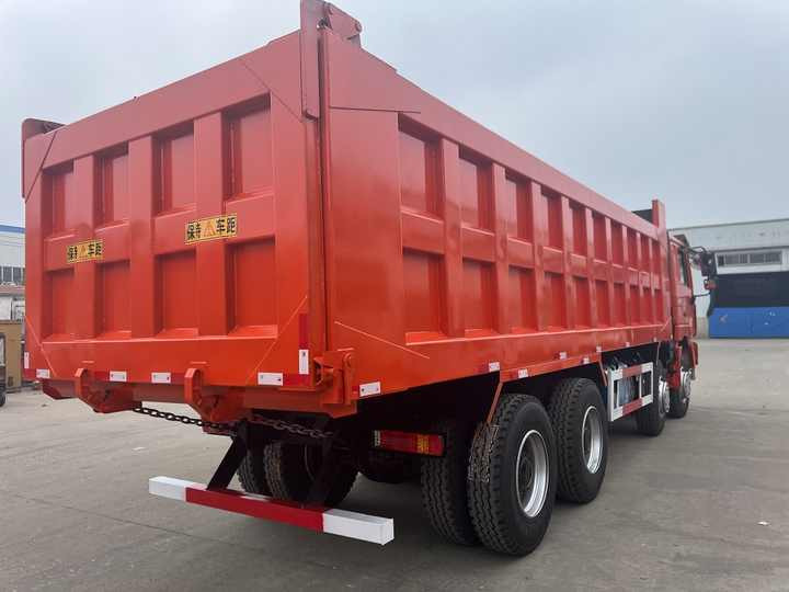 Used Shacman F3000 8X4 Dump Truck - Самосвал: фото 5 Used Shacman F3000 8X4 Dump Truck - Самосвал: фото 5