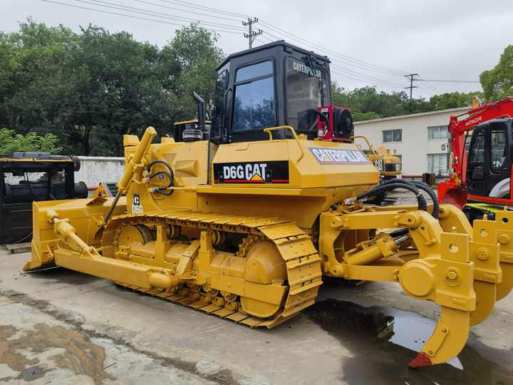 Used crawler bulldozer for high quality used cat bulldozer low price and hot sales CAT D6G bulldozer - Бульдозер: фото 2 Used crawler bulldozer for high quality used cat bulldozer low price and hot sales CAT D6G bulldozer - Бульдозер: фото 2