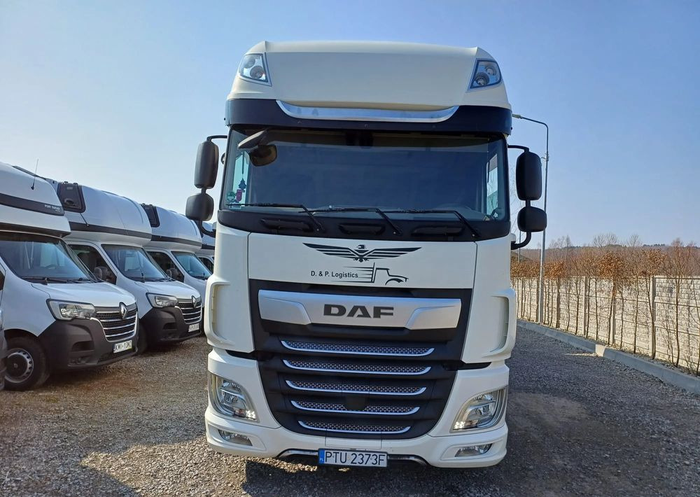 DAF XF 480 SUPER SPACE CAB / ZESTAW TANDEM PRZEJAZDOWY 120m3 - Тентованный грузовик: фото 5 DAF XF 480 SUPER SPACE CAB / ZESTAW TANDEM PRZEJAZDOWY 120m3 - Тентованный грузовик: фото 5