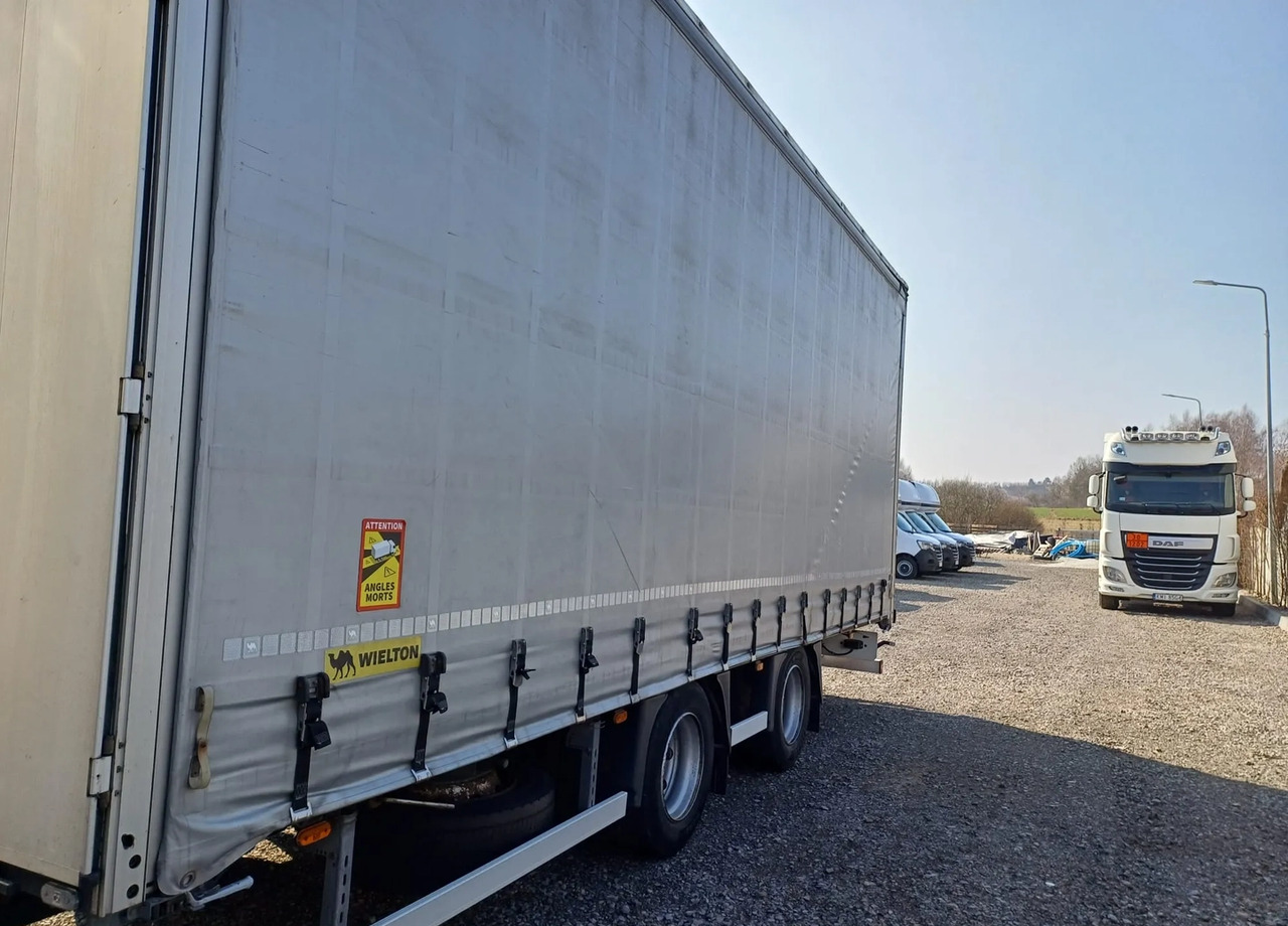 DAF XF 480 SUPER SPACE CAB / ZESTAW TANDEM PRZEJAZDOWY 120m3 - Тентованный грузовик: фото 4 DAF XF 480 SUPER SPACE CAB / ZESTAW TANDEM PRZEJAZDOWY 120m3 - Тентованный грузовик: фото 4