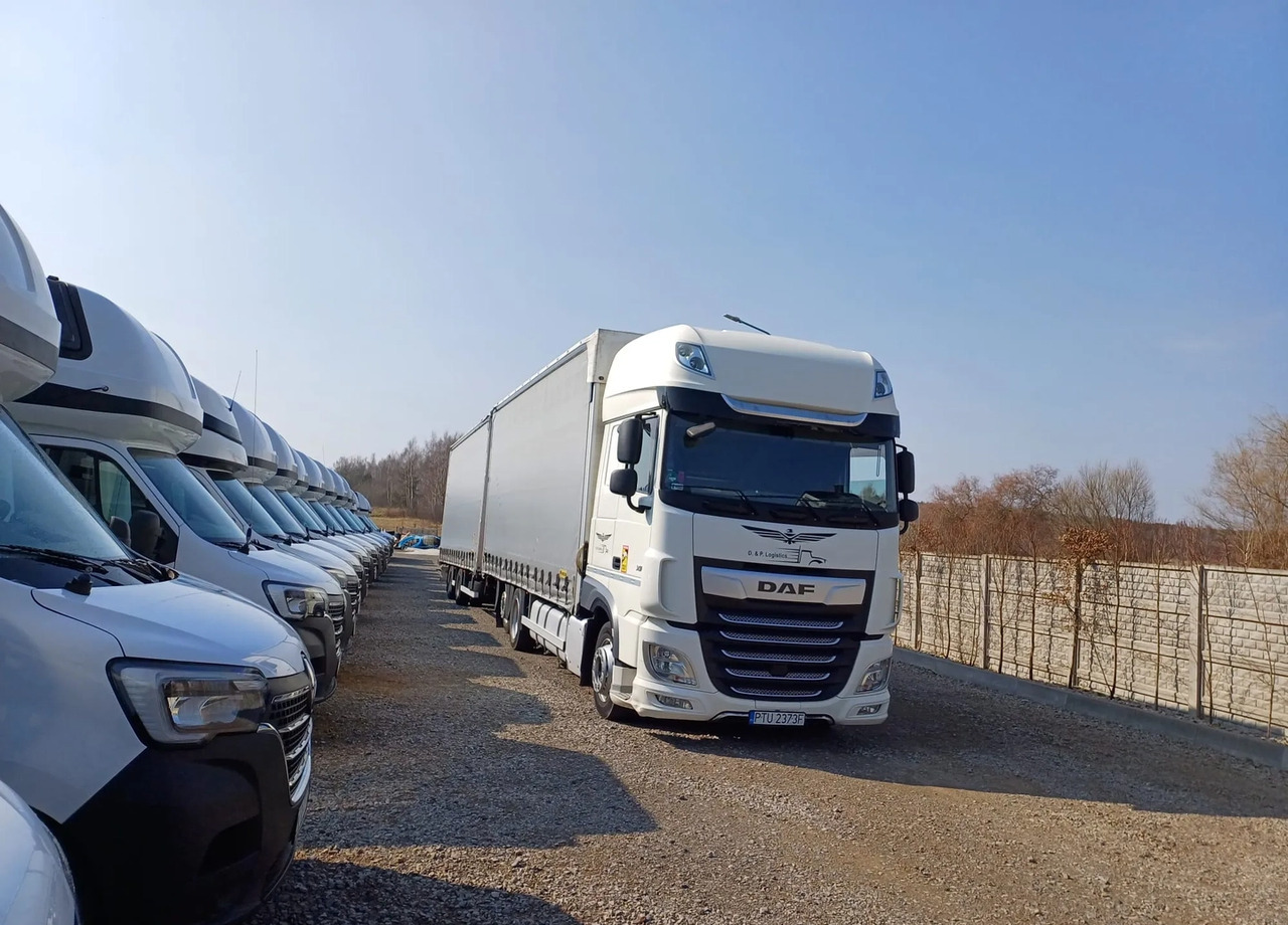 DAF XF 480 SUPER SPACE CAB / ZESTAW TANDEM PRZEJAZDOWY 120m3 - Тентованный грузовик: фото 3 DAF XF 480 SUPER SPACE CAB / ZESTAW TANDEM PRZEJAZDOWY 120m3 - Тентованный грузовик: фото 3