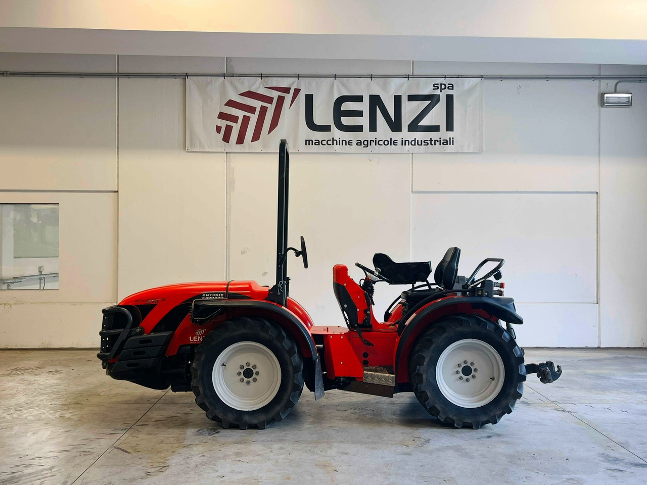 ANTONIO CARRARO SRH 9800 - Трактор: фото 1 ANTONIO CARRARO SRH 9800 - Трактор: фото 1