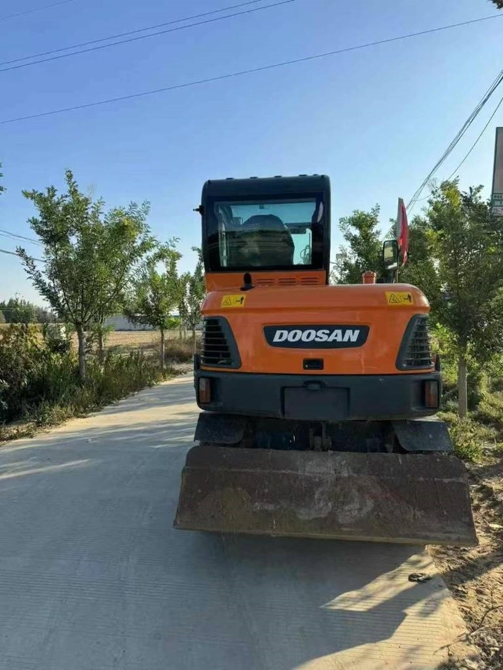 Doosan DX 60 - Гусеничный экскаватор: фото 2 Doosan DX 60 - Гусеничный экскаватор: фото 2