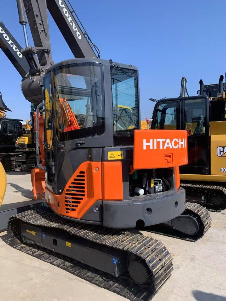Hitachi ZX 55 - Мини-экскаватор: фото 1 Hitachi ZX 55 - Мини-экскаватор: фото 1