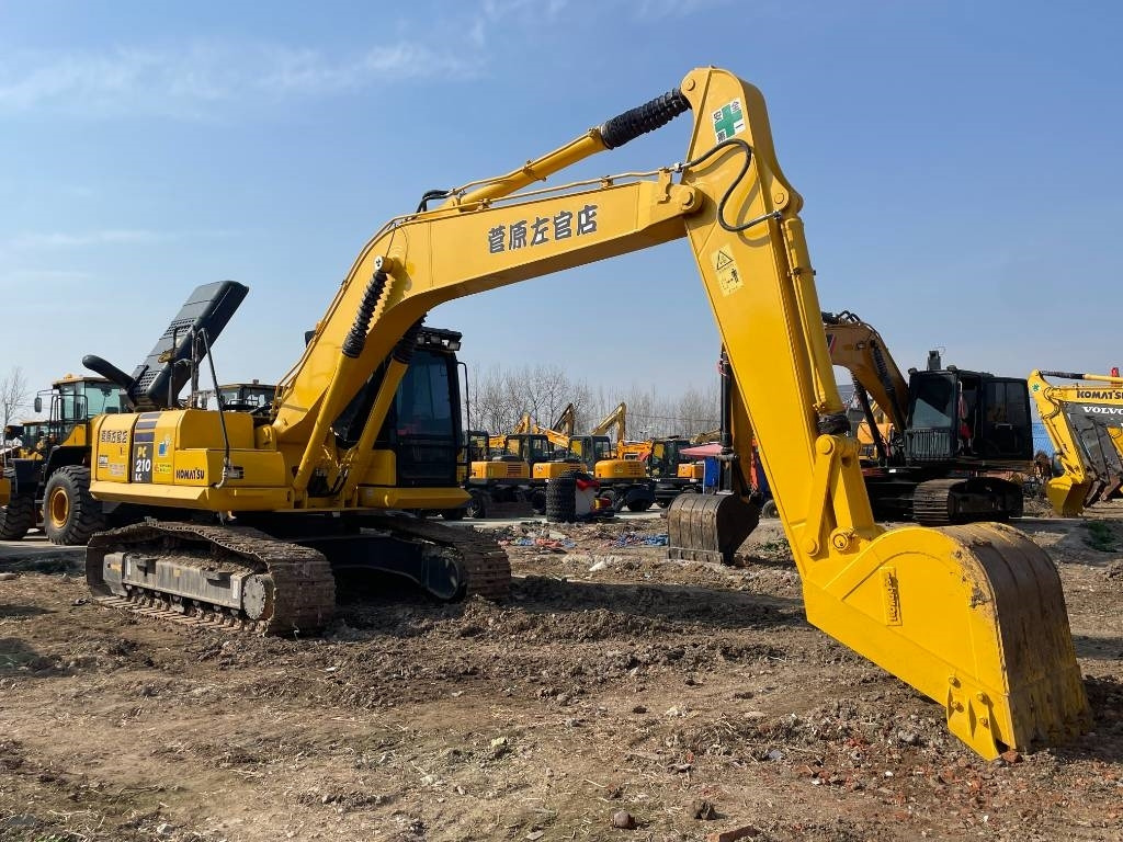 Komatsu PC 210-8 - Гусеничный экскаватор: фото 4 Komatsu PC 210-8 - Гусеничный экскаватор: фото 4
