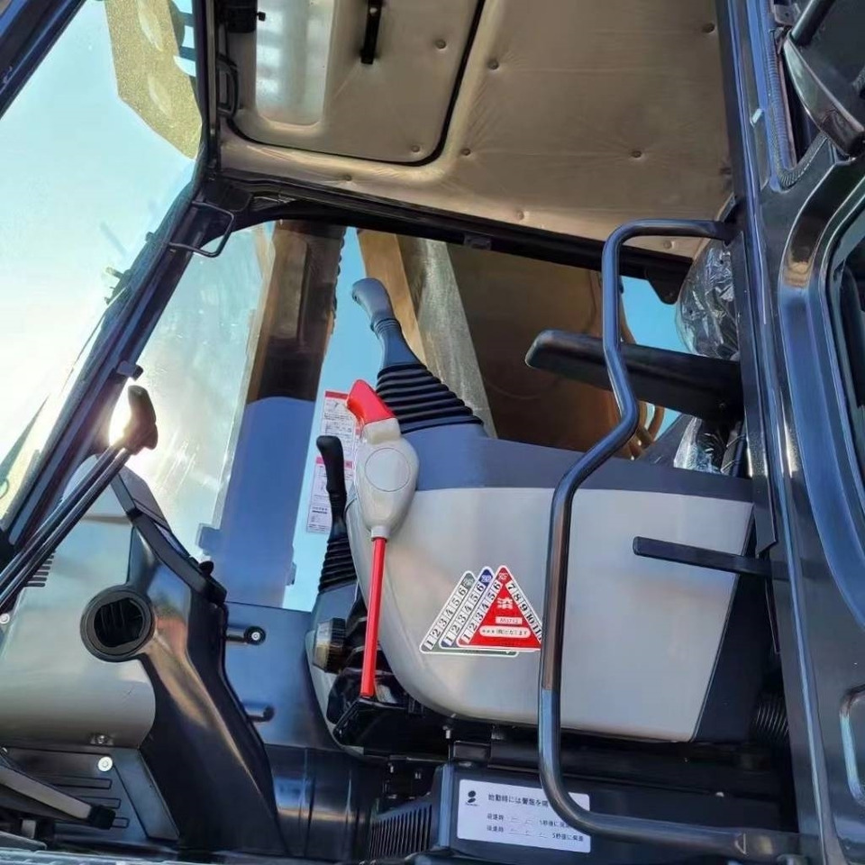 Komatsu PC 450 - Гусеничный экскаватор: фото 2 Komatsu PC 450 - Гусеничный экскаватор: фото 2