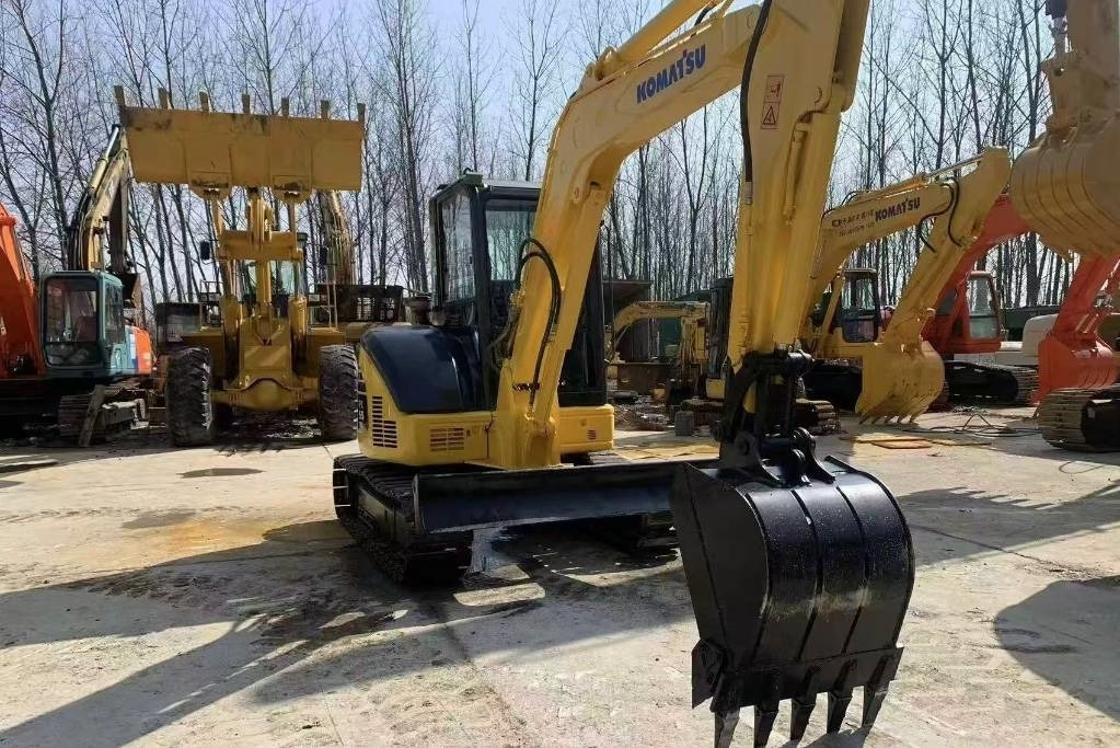 Komatsu PC 55  - Мини-экскаватор: фото 3 Komatsu PC 55  - Мини-экскаватор: фото 3