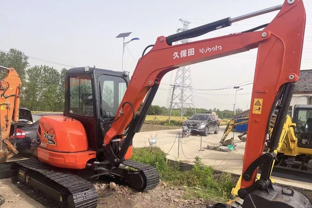 Kubota 161 - Мини-экскаватор: фото 1 Kubota 161 - Мини-экскаватор: фото 1