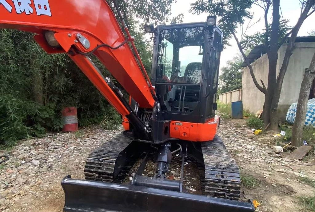 Гусеничный экскаватор Kubota 165: фото 9