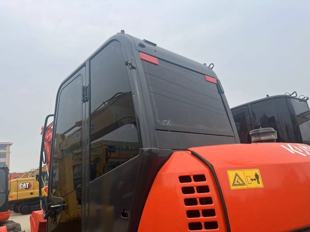 Kubota KX 183 - Гусеничный экскаватор: фото 3 Kubota KX 183 - Гусеничный экскаватор: фото 3