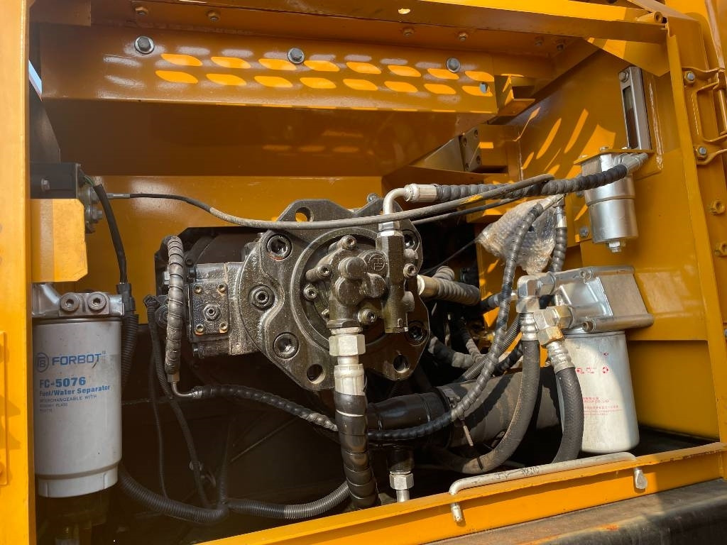 Гусеничный экскаватор Sany SY 235: фото 12