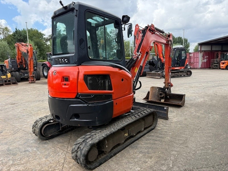 Kubota U 36-4 - Мини-экскаватор: фото 3 Kubota U 36-4 - Мини-экскаватор: фото 3