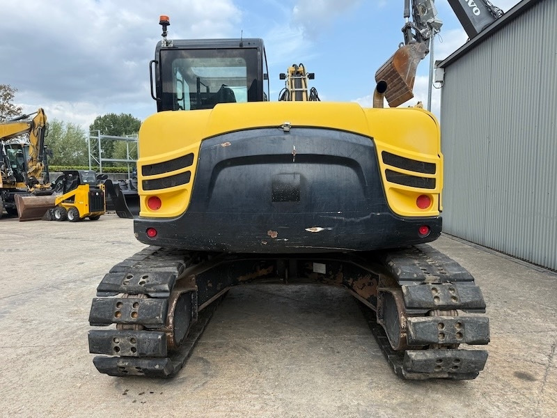 Yanmar TC125 - Гусеничный экскаватор: фото 3 Yanmar TC125 - Гусеничный экскаватор: фото 3