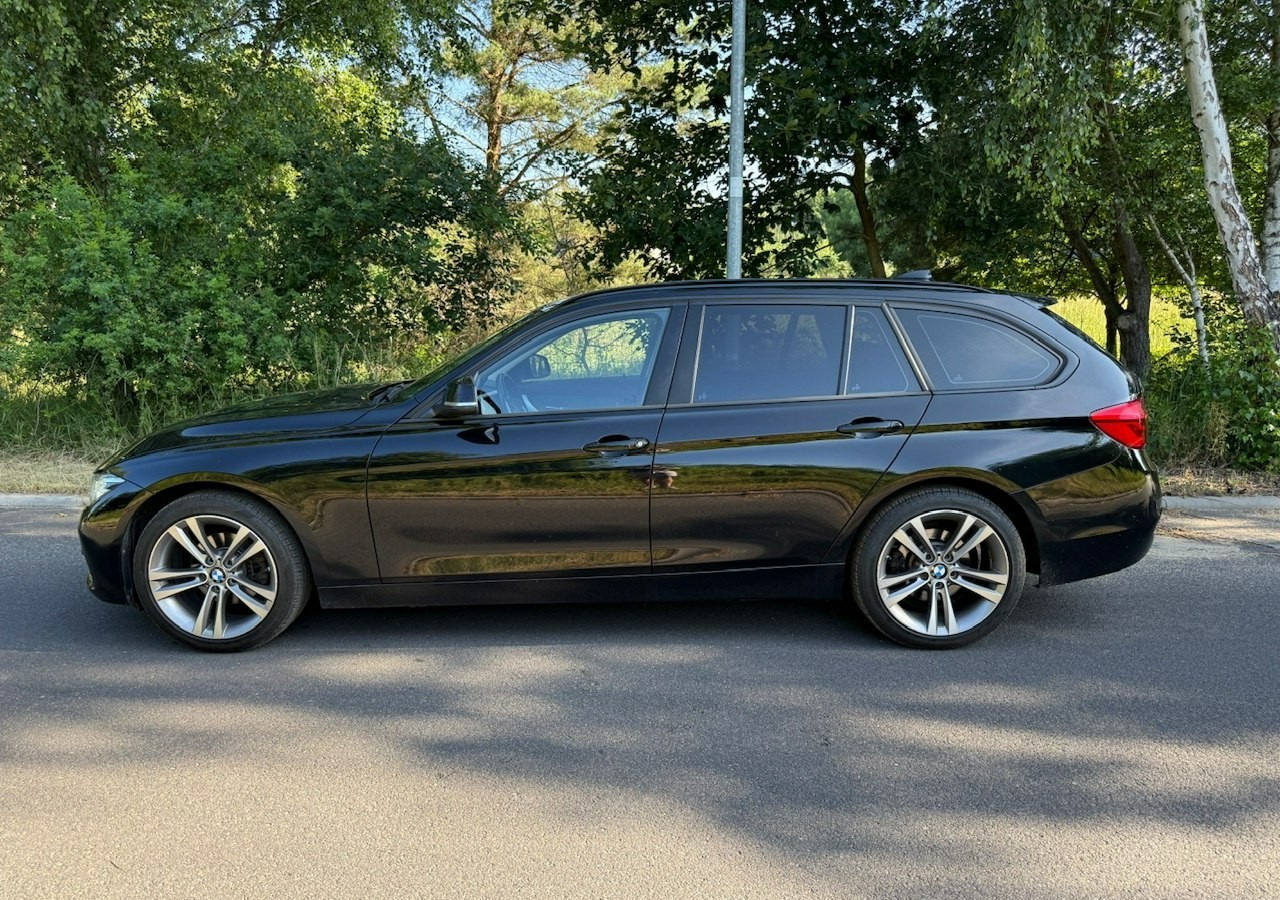 BMW SERIA 3 V (F30/F31/F34) BMW SERIA 3 318d 150KM Automat SportLine*AdaptiveLed*Navi*Półskóra*SerwisBMW* FV - Универсал: фото 2 BMW SERIA 3 V (F30/F31/F34) BMW SERIA 3 318d 150KM Automat SportLine*AdaptiveLed*Navi*Półskóra*SerwisBMW* FV - Универсал: фото 2