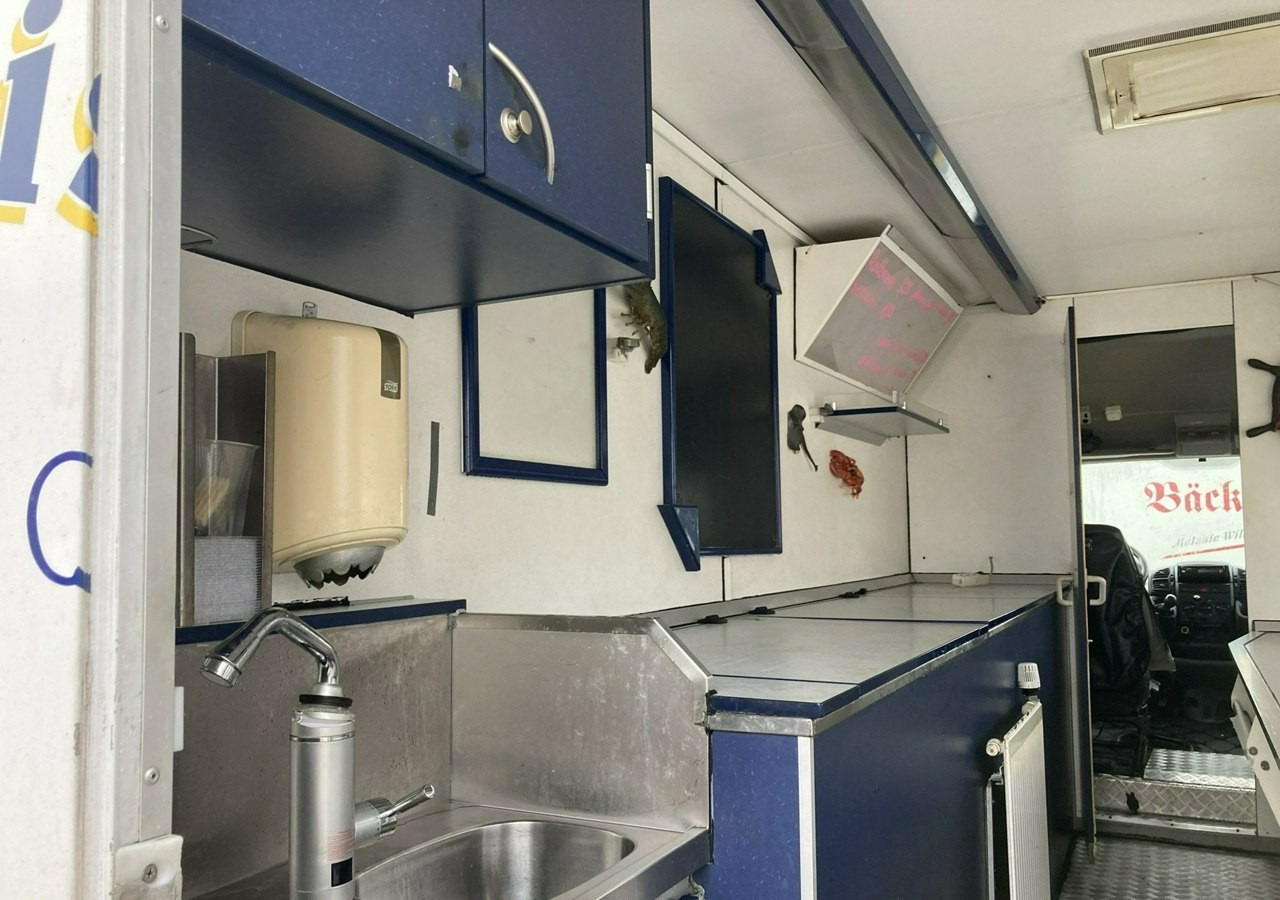 Fiat Ducato Autosklep mięso-ryba Gastronomiczny Food Truck Foodtruck sklep 2004 - Торговый грузовик, Коммерческий автомобиль: фото 4 Fiat Ducato Autosklep mięso-ryba Gastronomiczny Food Truck Foodtruck sklep 2004 - Торговый грузовик, Коммерческий автомобиль: фото 4