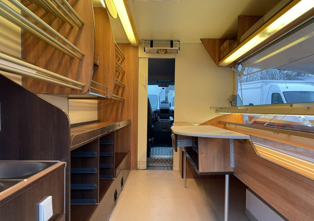 Fiat Ducato Autosklep piecz Gastronomiczny Food Truck Foodtruck sklep 132tkm Bor - Торговый грузовик: фото 3 Fiat Ducato Autosklep piecz Gastronomiczny Food Truck Foodtruck sklep 132tkm Bor - Торговый грузовик: фото 3