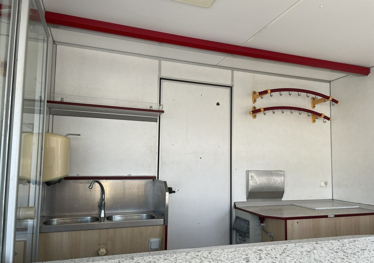 Fiat Ducato Autosklep wędlin Gastronomiczna food truck foodtruck W-zasil DMC 350 - Торговый грузовик: фото 3 Fiat Ducato Autosklep wędlin Gastronomiczna food truck foodtruck W-zasil DMC 350 - Торговый грузовик: фото 3