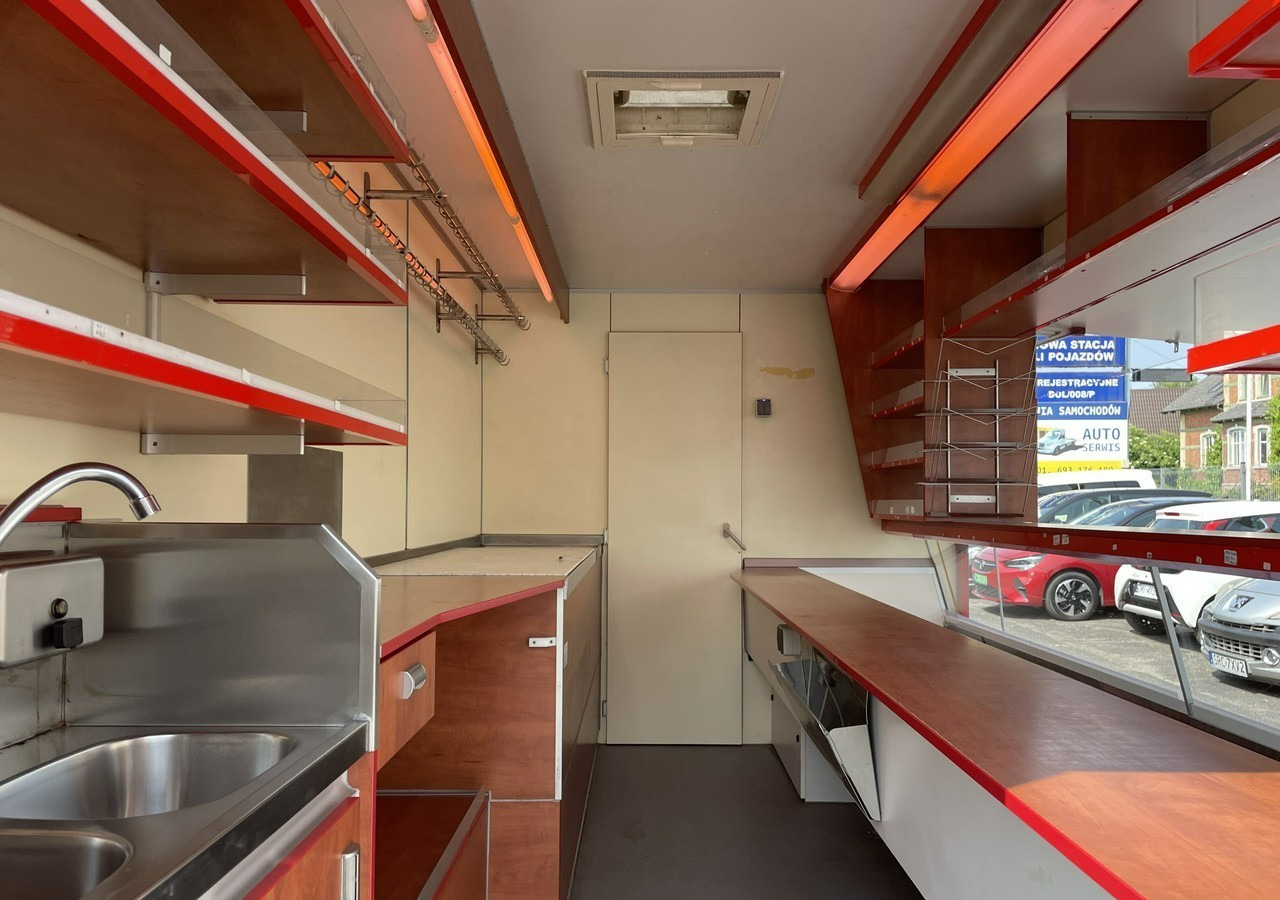 Fiat Ducato Autosklep wędlin Gastronomiczny Food Truck Foodtruck Sklep Borco 201 - Торговый грузовик: фото 2 Fiat Ducato Autosklep wędlin Gastronomiczny Food Truck Foodtruck Sklep Borco 201 - Торговый грузовик: фото 2