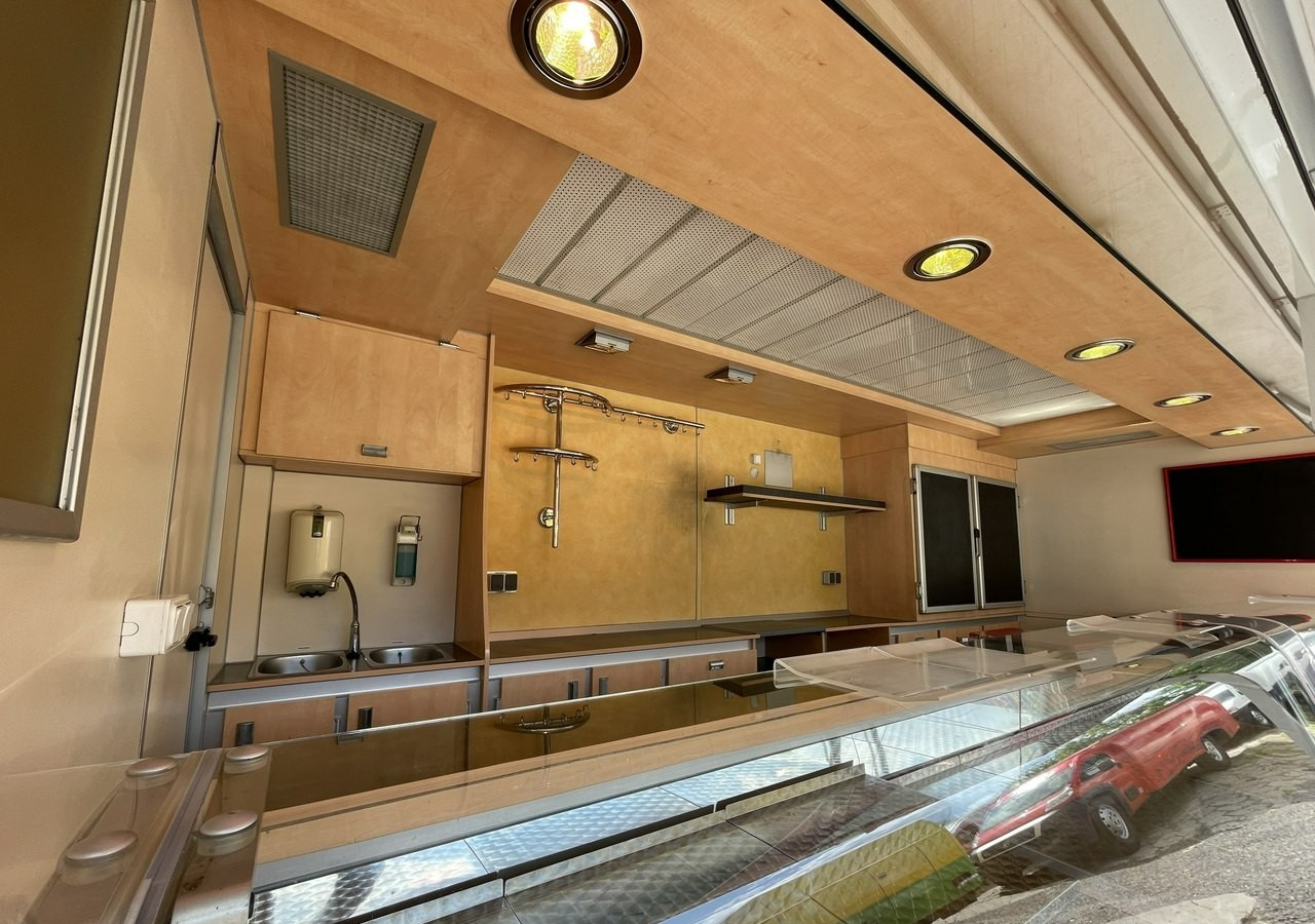 Fiat Ducato Autosklep wędlin Gastronomiczny Food Truck Foodtruck Sklep Borco - Торговый грузовик: фото 5 Fiat Ducato Autosklep wędlin Gastronomiczny Food Truck Foodtruck Sklep Borco - Торговый грузовик: фото 5