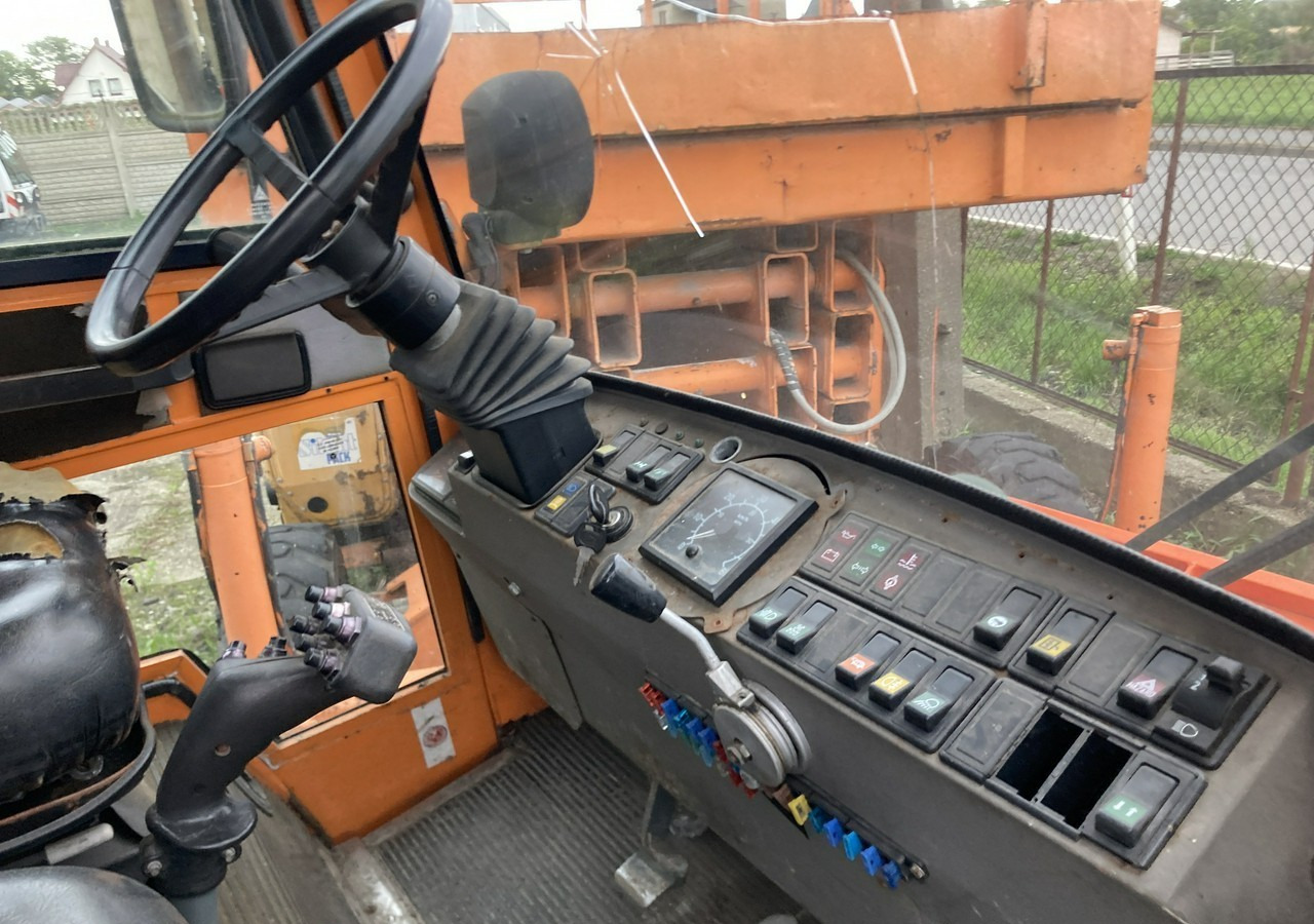 Inna Inny Hansa 4X4 pług posypywarka wywrotka - Снегоуборочная машина: фото 4 Inna Inny Hansa 4X4 pług posypywarka wywrotka - Снегоуборочная машина: фото 4