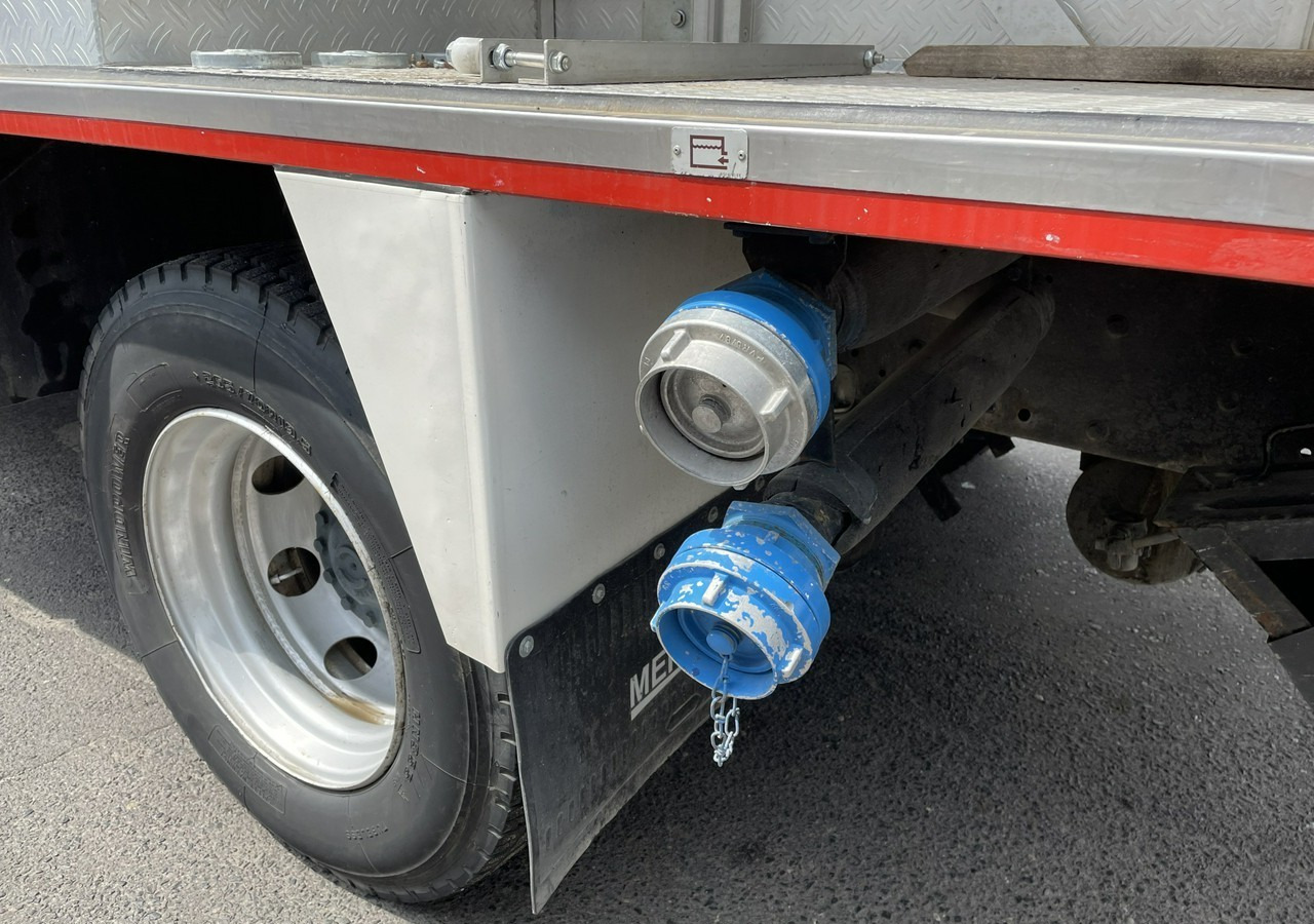 Пожарная машина Iveco Inny Iveco IVECO ML120E250 Straż Pożarna 7-osb Gaśnicza 2500 L 2008: фото 16 Пожарная машина Iveco Inny Iveco IVECO ML120E250 Straż Pożarna 7-osb Gaśnicza 2500 L 2008: фото 16