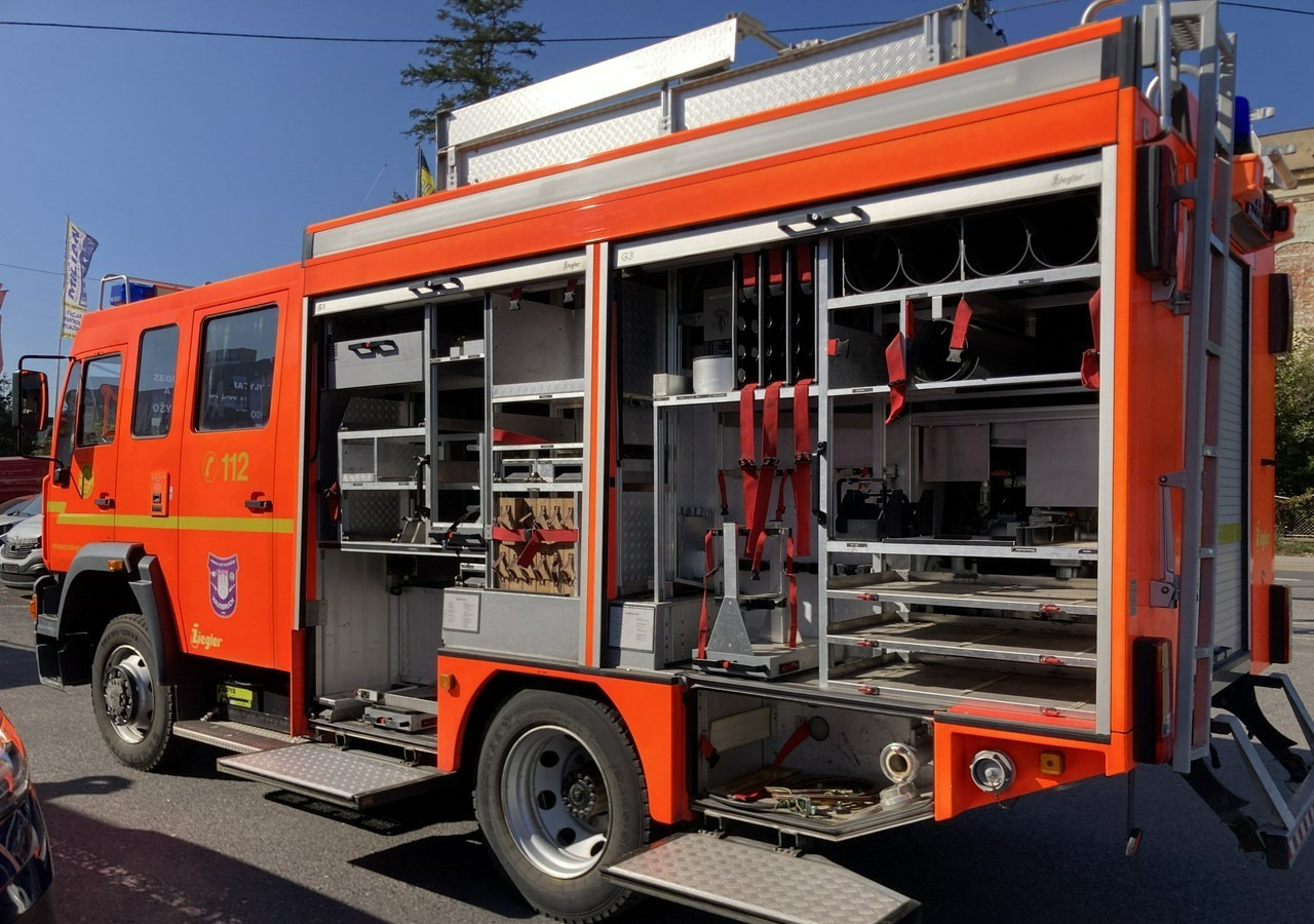 Пожарная машина MAN MAN 15,250 Straż pożarna gaśnicza 9-osobowa 4X4 Wóz strażacki MAN 15,250 Straż pożarna gaśnicza 9-osobowa 4X4 Wóz strażacki: фото 7 Пожарная машина MAN MAN 15,250 Straż pożarna gaśnicza 9-osobowa 4X4 Wóz strażacki MAN 15,250 Straż pożarna gaśnicza 9-osobowa 4X4 Wóz strażacki: фото 7