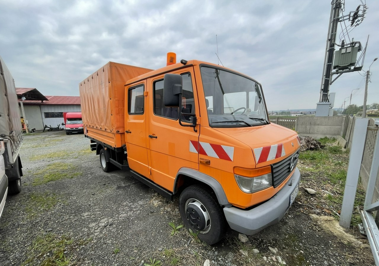Mercedes-Benz Inny Mercedes-Benz Vario 614 Brygadówka skrzynia plandeka 6-oso doka dokka 2004 - Тентованный грузовик: фото 1 Mercedes-Benz Inny Mercedes-Benz Vario 614 Brygadówka skrzynia plandeka 6-oso doka dokka 2004 - Тентованный грузовик: фото 1