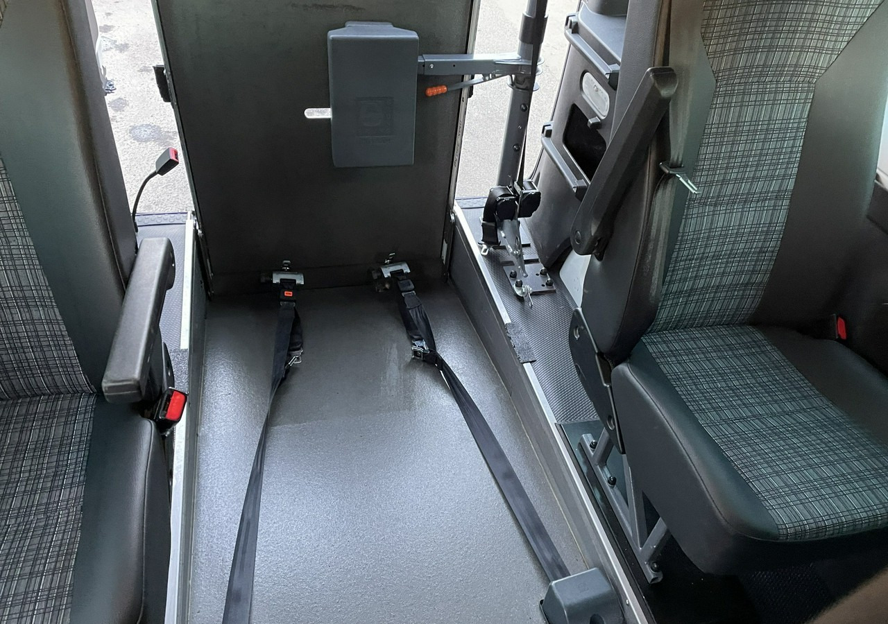 Легковой автомобиль Opel Vivaro Opel Vivaro dla Niepełnosprawnych inwalida Rampa Model 2019: фото 17